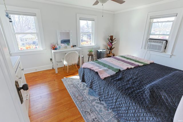 810 S 35th Street, South Bend, IN 46615