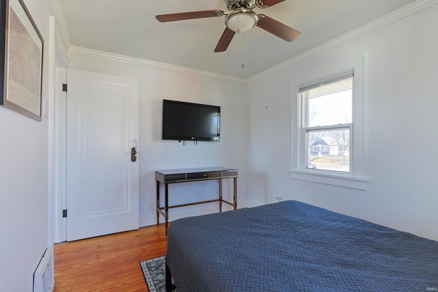 810 S 35th Street, South Bend, IN 46615