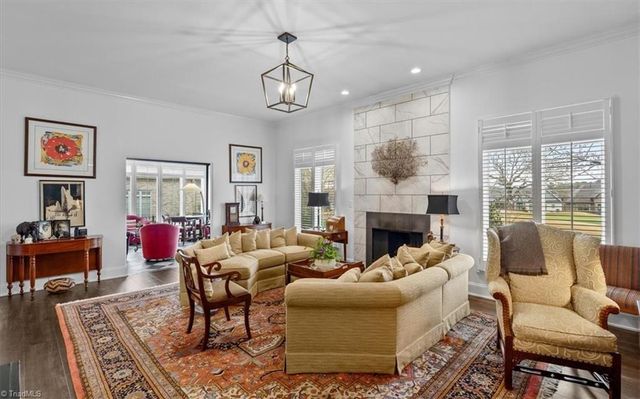 11 Creswell Court, Greensboro, NC 27407