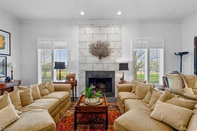 11 Creswell Court, Greensboro, NC 27407