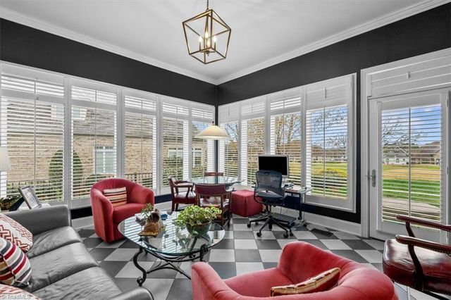 11 Creswell Court, Greensboro, NC 27407