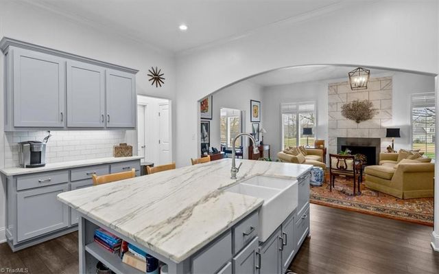 11 Creswell Court, Greensboro, NC 27407