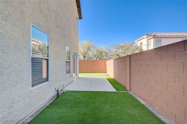 194 Gilliflower Avenue, Las Vegas, NV 89183
