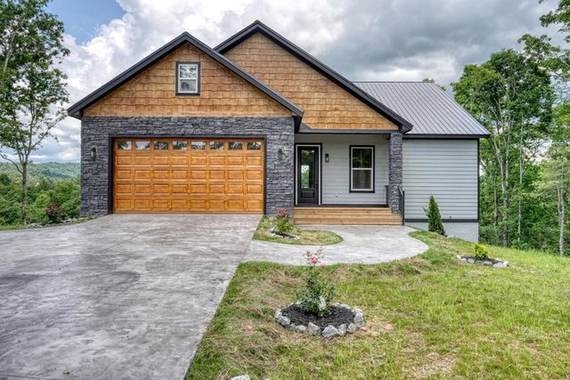 116 Short Oak Run, Murphy, NC 28906