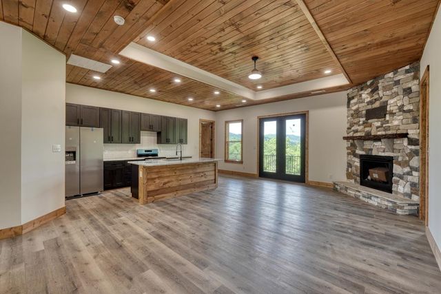 116 Short Oak Run, Murphy, NC 28906