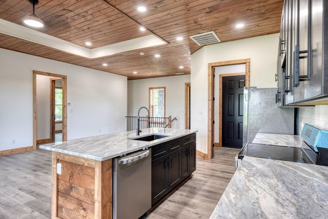 116 Short Oak Run, Murphy, NC 28906