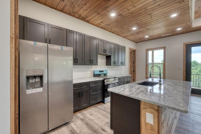 116 Short Oak Run, Murphy, NC 28906