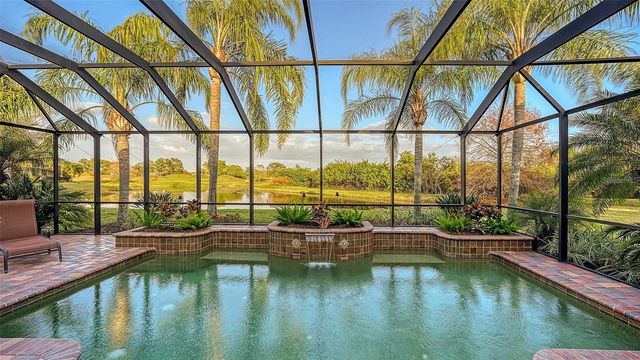 7325 LAKE FOREST GLEN, Lakewood Ranch, FL 34202