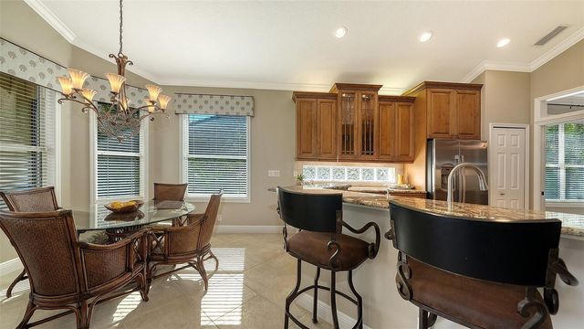 7325 LAKE FOREST GLEN, Lakewood Ranch, FL 34202