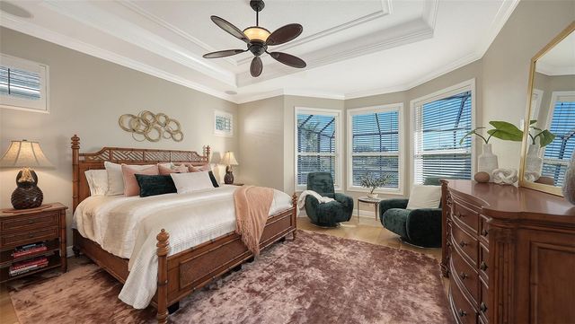 7325 LAKE FOREST GLEN, Lakewood Ranch, FL 34202