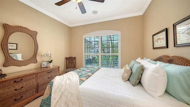 7325 LAKE FOREST GLEN, Lakewood Ranch, FL 34202