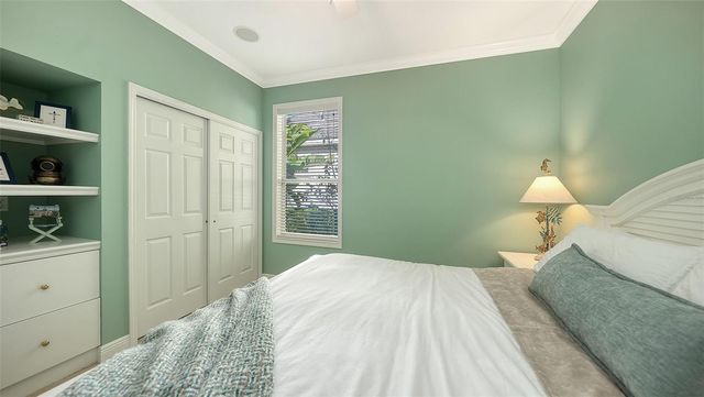 7325 LAKE FOREST GLEN, Lakewood Ranch, FL 34202