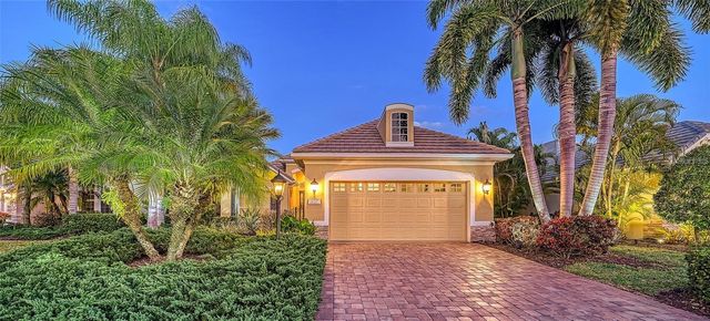 7325 LAKE FOREST GLEN, Lakewood Ranch, FL 34202