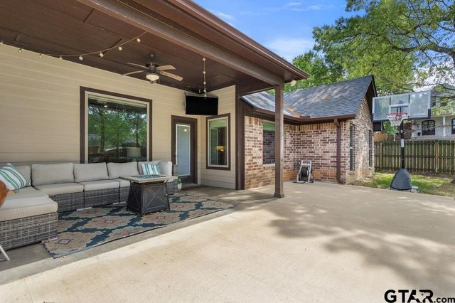 14420 Cedarwood Circle, Tyler, TX 75703