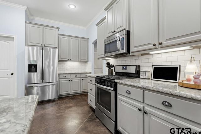 14420 Cedarwood Circle, Tyler, TX 75703