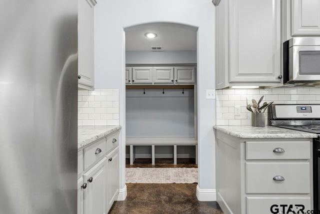 14420 Cedarwood Circle, Tyler, TX 75703