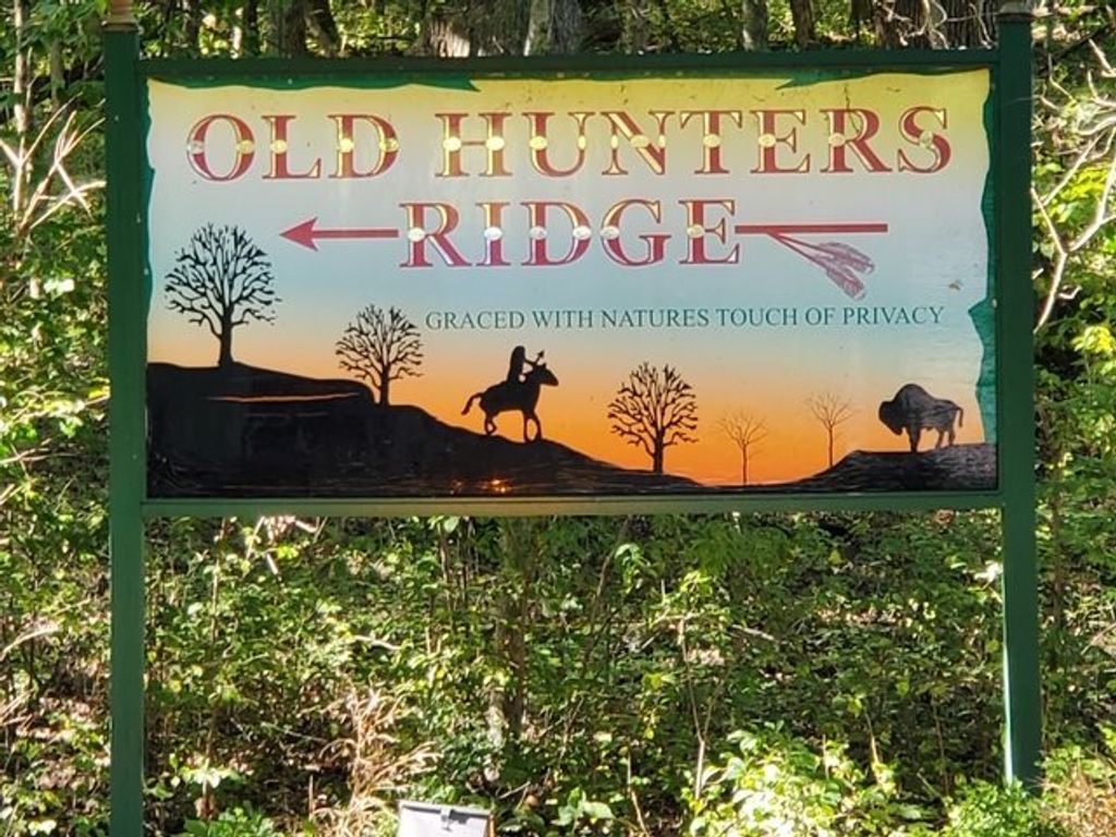 2174 Fawn Ridge Drive, Dixon, IL 61021