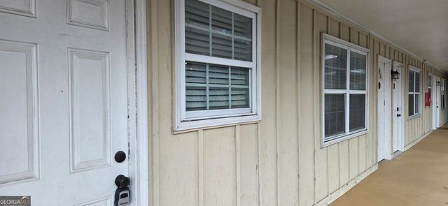 21 Delmont Drive 10, Atlanta, GA 30305