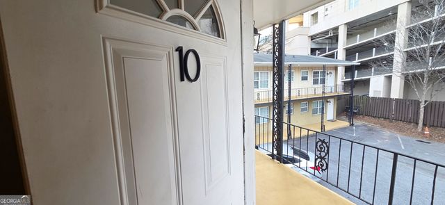 21 Delmont Drive 10, Atlanta, GA 30305