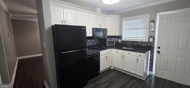 21 Delmont Drive 10, Atlanta, GA 30305