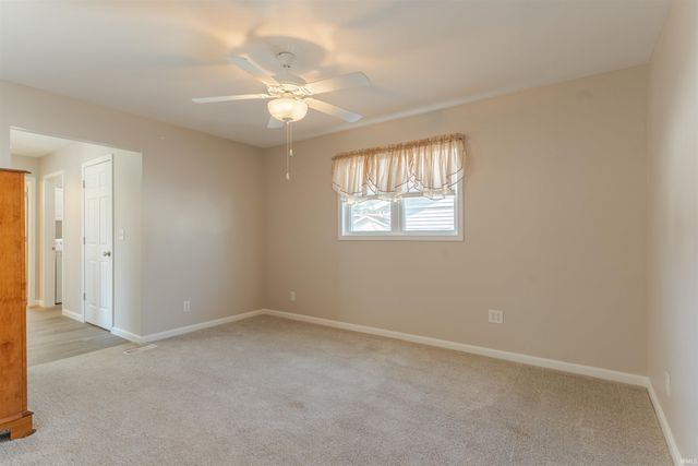 619 Hemenway Place, Boonville, IN 47601