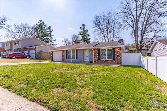 619 Hemenway Place, Boonville, IN 47601