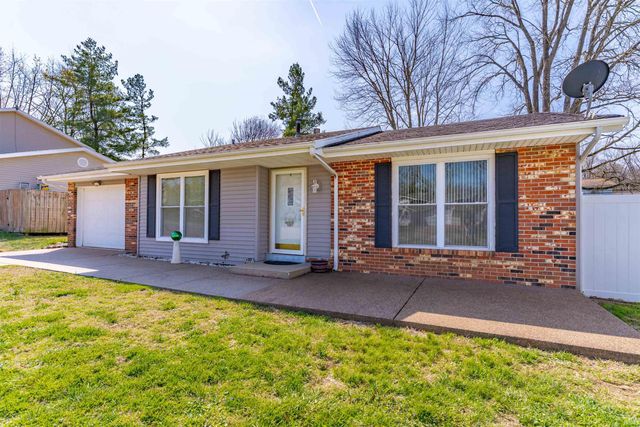 619 Hemenway Place, Boonville, IN 47601