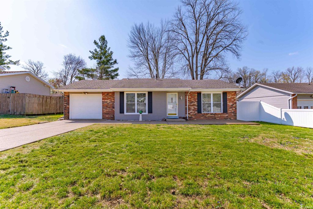 619 Hemenway Place, Boonville, IN 47601