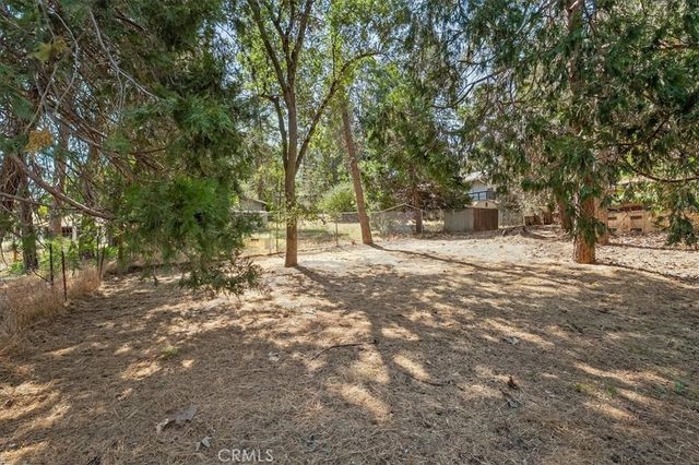 39775 Pine Ridge Road, Oakhurst, CA 93644