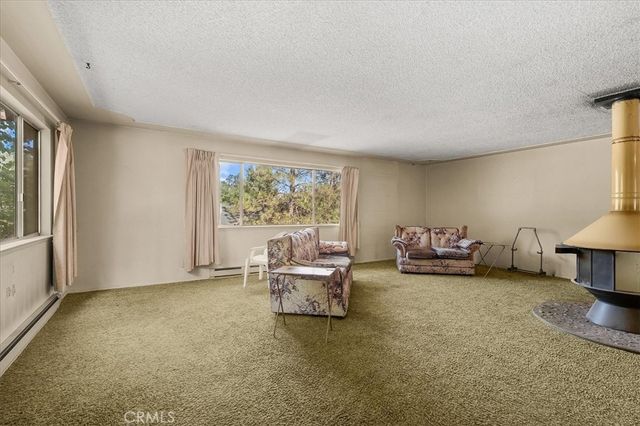 39775 Pine Ridge Road, Oakhurst, CA 93644