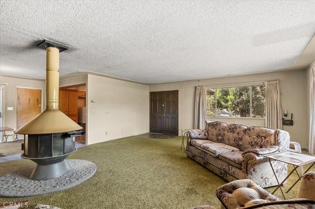 39775 Pine Ridge Road, Oakhurst, CA 93644