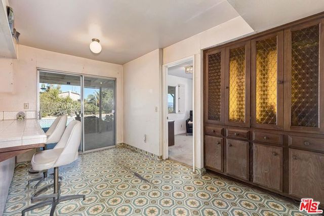 24561 Calvert Street, Woodland Hills, CA 91367