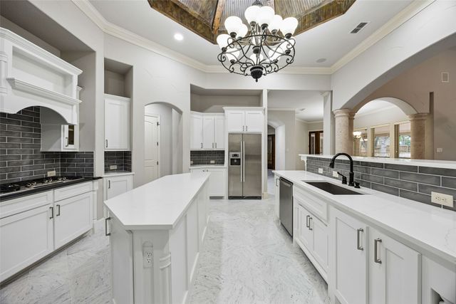 2101 Miracle Point Drive, Southlake, TX 76092