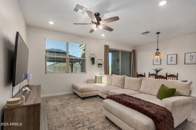 4460 W STICKLEAF Way, San Tan Valley, AZ 85144