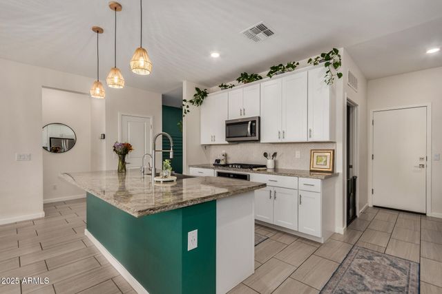 4460 W STICKLEAF Way, San Tan Valley, AZ 85144