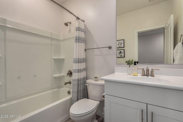 4460 W STICKLEAF Way, San Tan Valley, AZ 85144