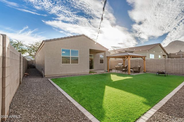 4460 W STICKLEAF Way, San Tan Valley, AZ 85144