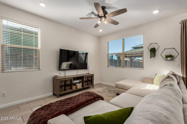 4460 W STICKLEAF Way, San Tan Valley, AZ 85144