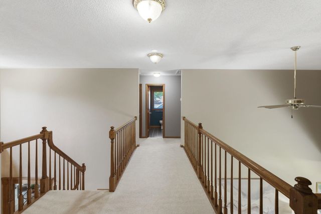9406 E Lakepoint Dr, Wichita, KS 67226