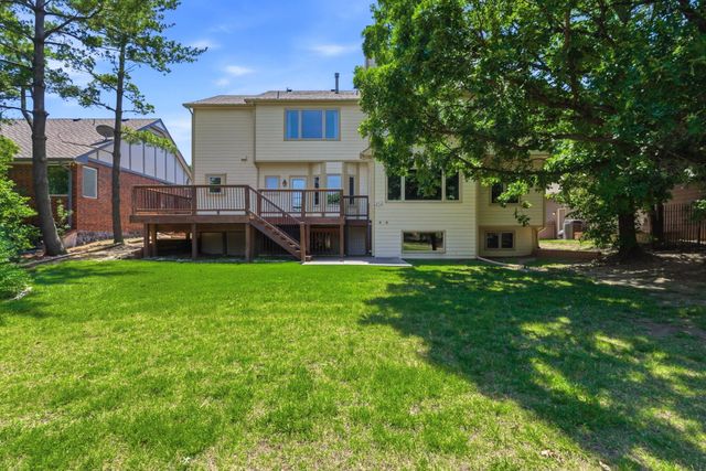9406 E Lakepoint Dr, Wichita, KS 67226