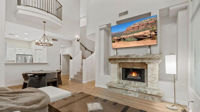 14450 N Thompson Peak Parkway Unit 110, Scottsdale, AZ 85260