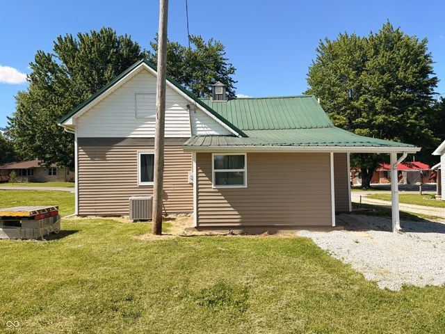 603 E North Street, Westport, IN 47283