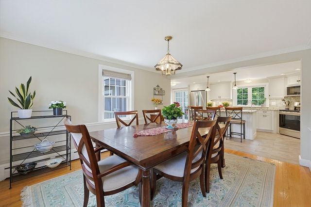 11 Hatfield Rd, Newton, MA 02465