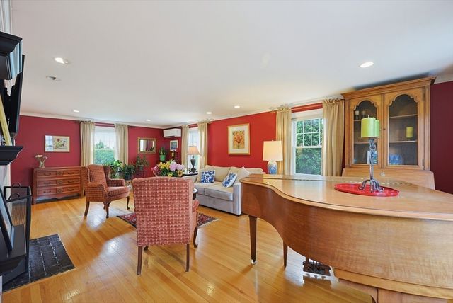 11 Hatfield Rd, Newton, MA 02465