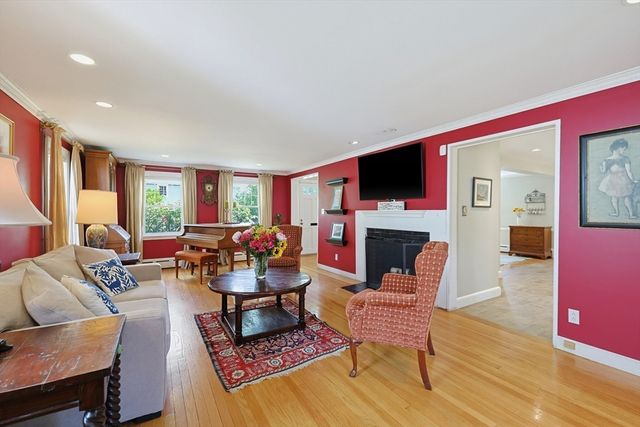 11 Hatfield Rd, Newton, MA 02465