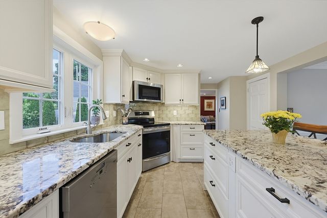 11 Hatfield Rd, Newton, MA 02465