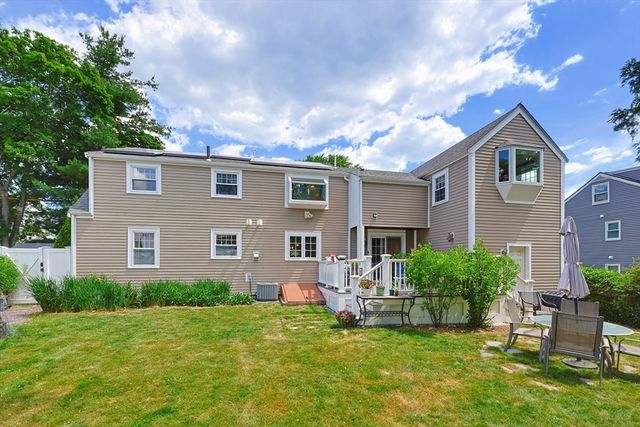 11 Hatfield Rd, Newton, MA 02465