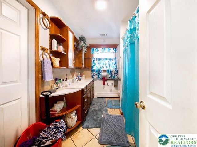 1212 North Boulevard, Bethlehem City, PA 18017