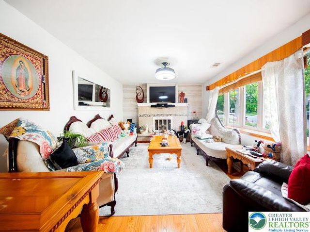 1212 North Boulevard, Bethlehem City, PA 18017