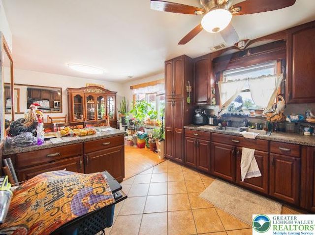 1212 North Boulevard, Bethlehem City, PA 18017